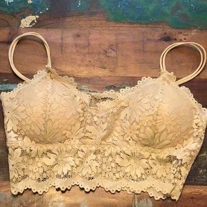LACE BRALETTE